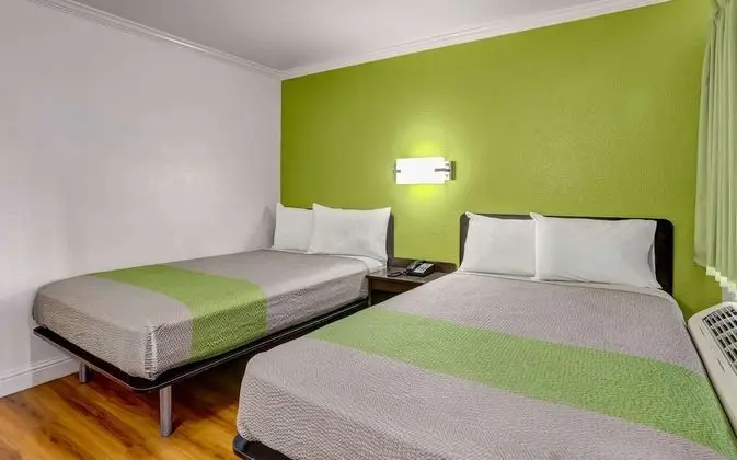 Deluxe Oda, 2 Çift Kişilik Yatak, Sigara İçilmez, Buzdolabı ve Mikrodalga