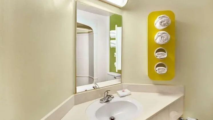Standard Oda, 1 Büyük (Queen) Boy Yatak, Engellilere Uygun, Sigara İçilmez