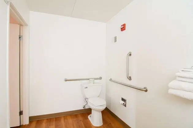 Standard Oda, 2 Çift Kişilik Yatak, Engellilere Uygun, Sigara İçilmez