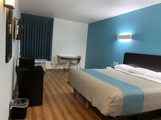 Standard Oda, 1 En Büyük (King) Boy Yatak, Sigara İçilmez