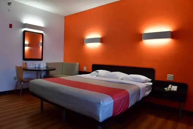 Business Oda, 1 En Büyük (King) Boy Yatak, Sigara İçilmez