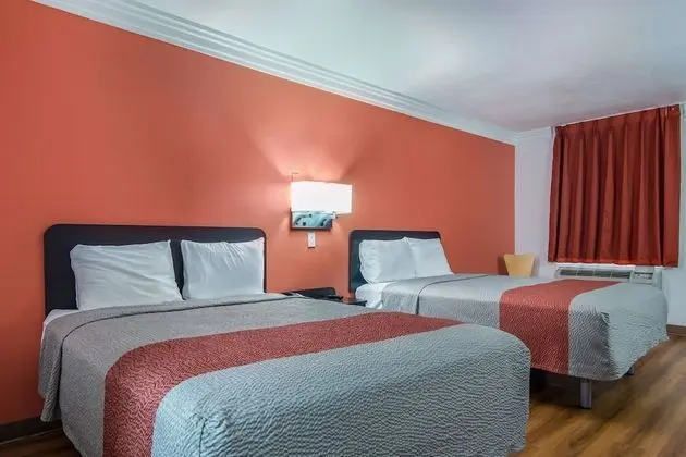 Deluxe Oda, 2 Çift Kişilik Yatak, Sigara İçilmez, Buzdolabı ve Mikrodalga