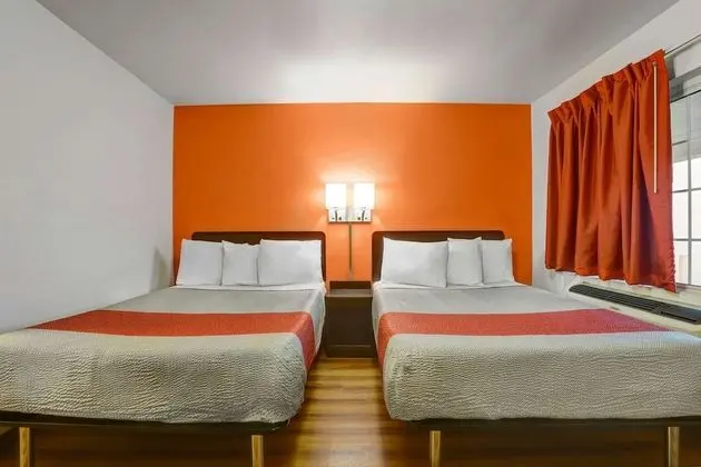Deluxe Oda, 2 Çift Kişilik Yatak, Sigara İçilmez, Buzdolabı ve Mikrodalga