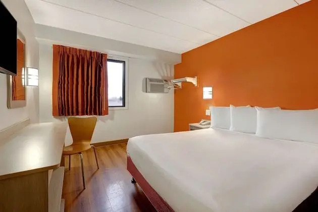 Standard Oda, 1 Büyük (Queen) Boy Yatak, Sigara İçilmez