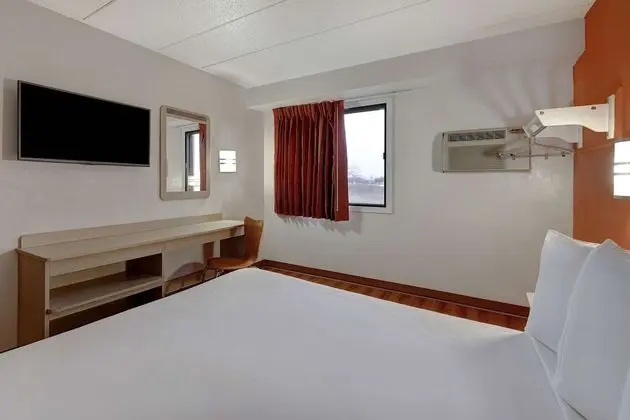 Standard Oda, 1 Büyük (Queen) Boy Yatak, Sigara İçilmez