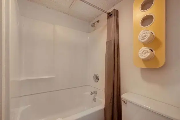 Standard Oda, 1 Büyük (Queen) Boy Yatak, Sigara İçilmez