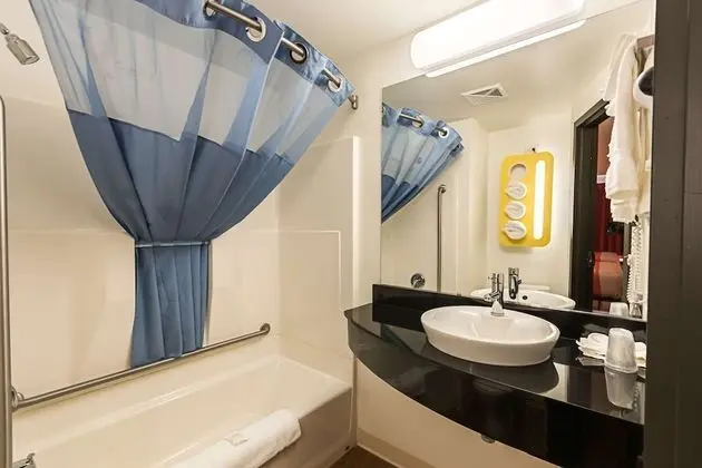 Standard Oda, 2 Büyük (Queen) Boy Yatak, Sigara İçilmez