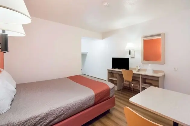 Standard Oda, 1 Büyük (Queen) Boy Yatak, Sigara İçilmez, Buzdolabı ve Mikrodalga