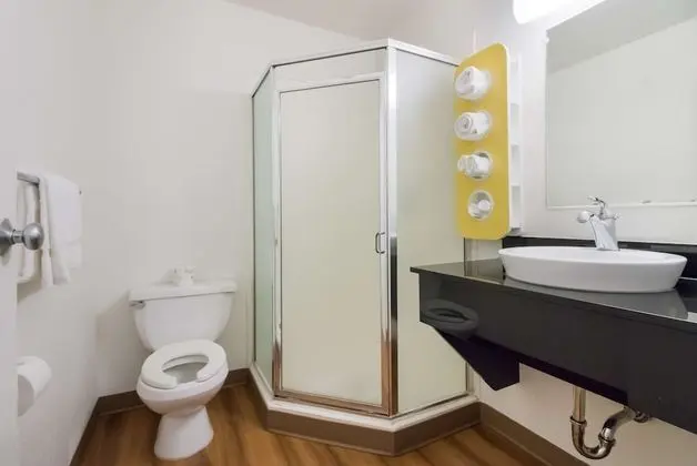 Standard Oda, 2 Çift Kişilik Yatak, Sigara İçilmez, Buzdolabı ve Mikrodalga