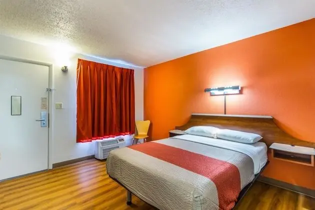 Deluxe Oda, 1 Çift Kişilik Yatak, Sigara İçilmez, Buzdolabı ve Mikrodalga