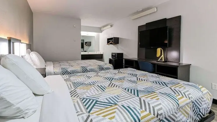 Deluxe Oda, 2 Çift Kişilik Yatak, Sigara İçilmez, Buzdolabı ve Mikrodalga