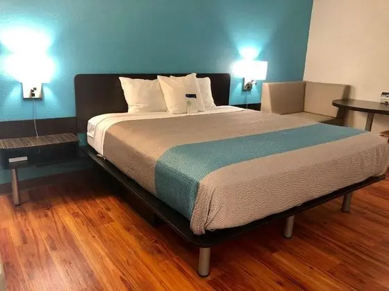 Standard Oda, 1 En Büyük (King) Boy Yatak, Engellilere Uygun, Sigara İçilmez