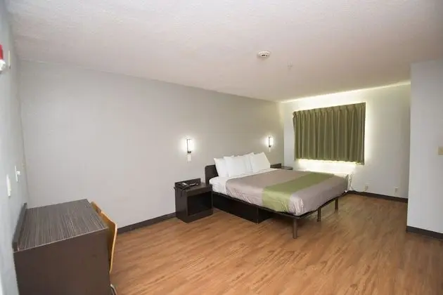 Deluxe Oda, 1 En Büyük (King) Boy Yatak, Engellilere Uygun, Sigara İçilmez