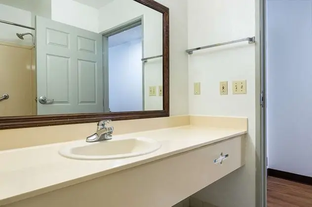 Deluxe Oda, 2 Büyük (Queen) Boy Yatak, Sigara İçilmez, Küçük Mutfak