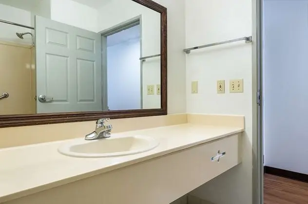 Deluxe Oda, 2 Büyük (Queen) Boy Yatak, Sigara İçilmez, Küçük Mutfak