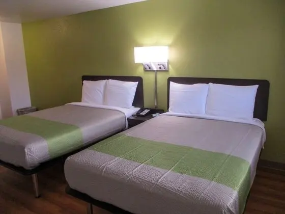 Deluxe Oda, 2 Çift Kişilik Yatak, Sigara İçilmez, Buzdolabı ve Mikrodalga