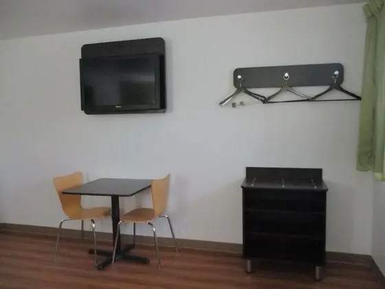 Deluxe Oda, 2 Çift Kişilik Yatak, Sigara İçilmez, Buzdolabı ve Mikrodalga