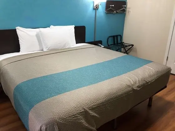 Deluxe Oda, 1 En Büyük (King) Boy Yatak, Sigara İçilebilir, Buzdolabı ve Mikrodalga