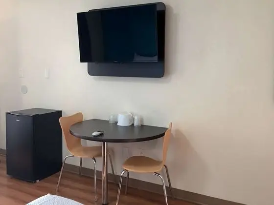 Deluxe Oda, 2 Çift Kişilik Yatak, Sigara İçilmez, Buzdolabı ve Mikrodalga