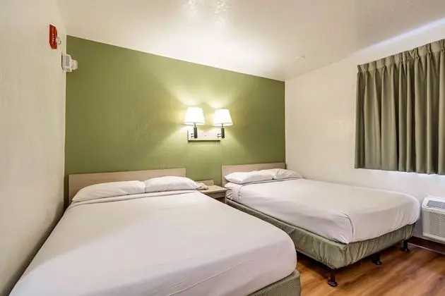 Deluxe Oda, 2 Çift Kişilik Yatak, Sigara İçilmez, Buzdolabı ve Mikrodalga
