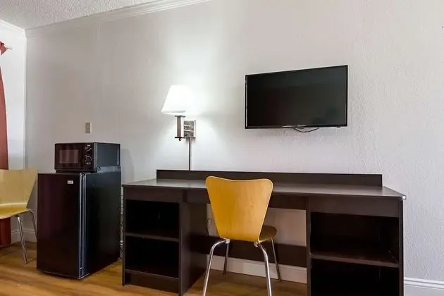 Standard Oda, 2 Büyük (Queen) Boy Yatak, Sigara İçilmez, Buzdolabı ve Mikrodalga