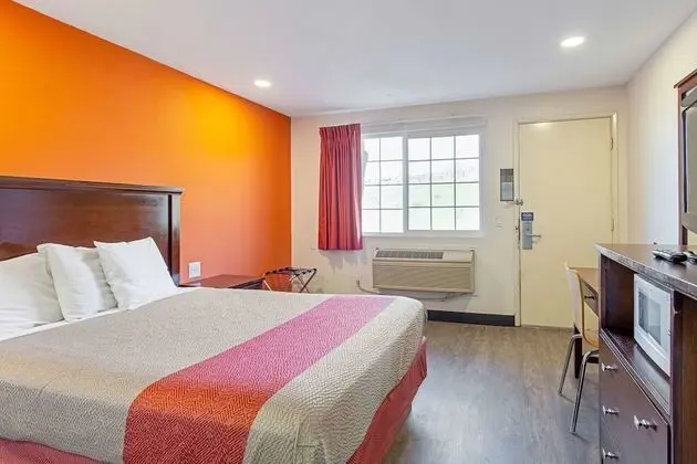 Standard Oda, 1 Büyük (Queen) Boy Yatak, Sigara İçilmez