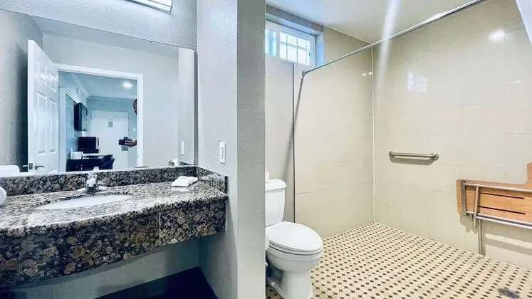 Standard Oda, Birden Çok Yatak, Sigara İçilmez, Buzdolabı ve Mikrodalga
