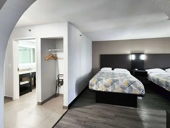 Deluxe Süit, Birden Çok Yatak, Sigara İçilebilir, Buzdolabı ve Mikrodalga