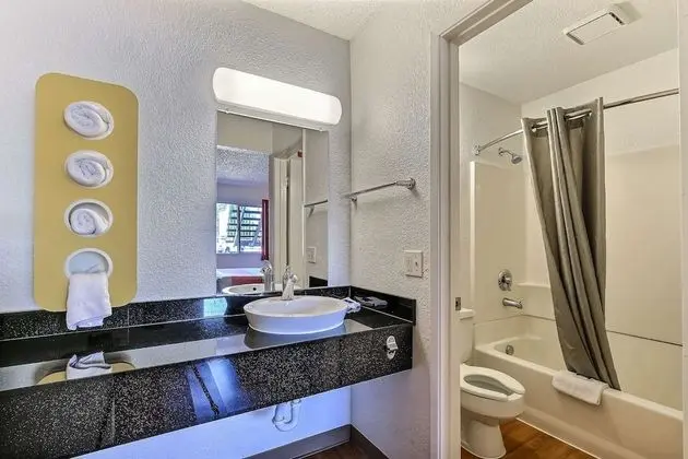 Deluxe Oda, 2 Çift Kişilik Yatak, Sigara İçilmez, Buzdolabı