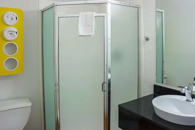 Standard Oda, 1 Büyük (Queen) Boy Yatak, Sigara İçilmez