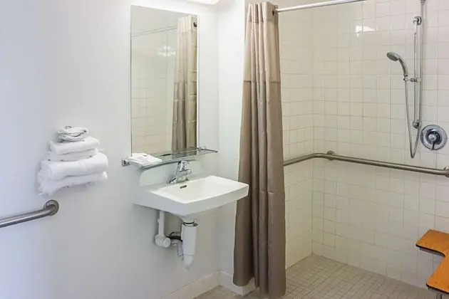 Standard Oda, 1 Çift Kişilik Yatak, Engellilere Uygun, Sigara İçilmez