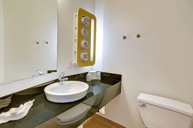 Standard Oda, 2 Çift Kişilik Yatak, Engellilere Uygun, Sigara İçilmez