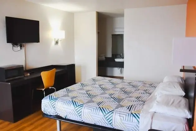 Deluxe Oda, 1 En Büyük (King) Boy Yatak, Sigara İçilmez, Buzdolabı ve Mikrodalga