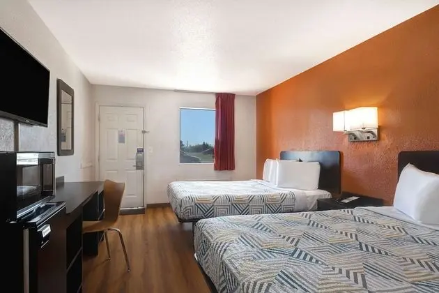 Deluxe Oda, 2 Büyük (Queen) Boy Yatak, Sigara İçilmez, Buzdolabı ve Mikrodalga