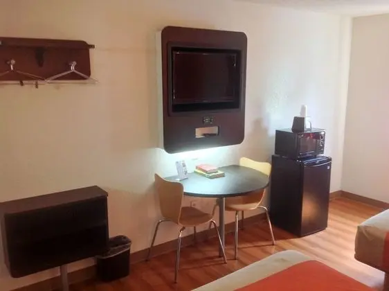 Standard Oda, 2 Çift Kişilik Yatak, Sigara İçilebilir