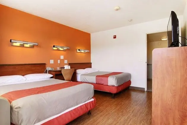 Standard Oda, 2 Çift Kişilik Yatak, Sigara İçilmez, Buzdolabı ve Mikrodalga