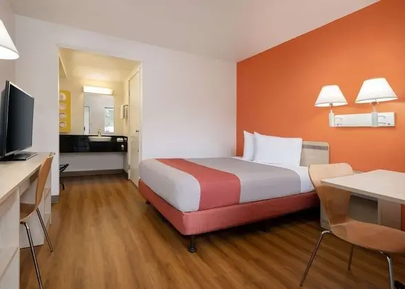 Standard Oda, 1 Büyük (Queen) Boy Yatak, Sigara İçilmez