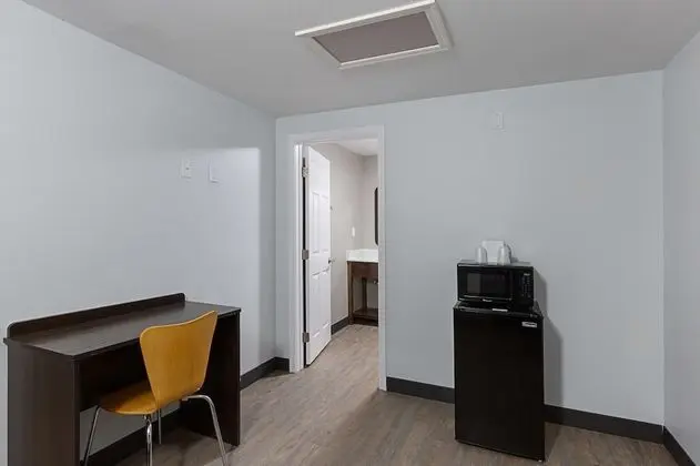 Standard Oda, 1 Büyük (Queen) Boy Yatak, Sigara İçilmez, Buzdolabı ve Mikrodalga