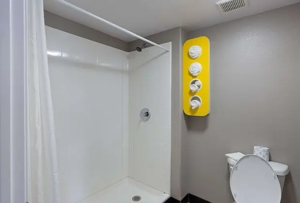 Standard Oda, 1 En Büyük (King) Boy Yatak, Engellilere Uygun, Sigara İçilmez