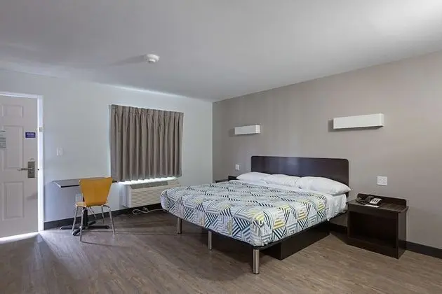 Standard Oda, 1 En Büyük (King) Boy Yatak, Sigara İçilmez, Buzdolabı ve Mikrodalga