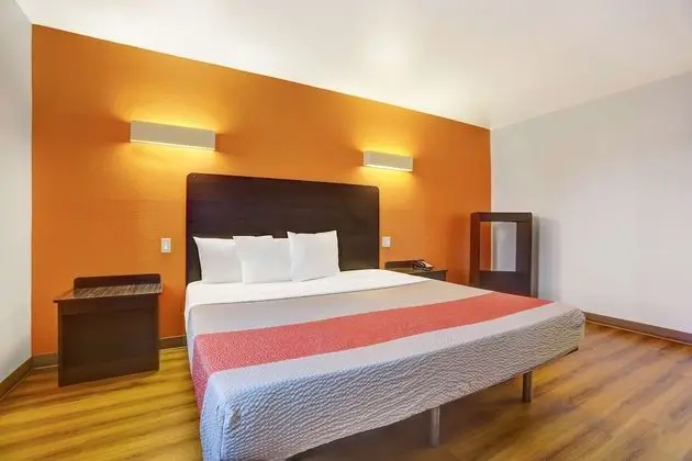 Standard Oda, 1 En Büyük (King) Boy Yatak, Sigara İçilmez