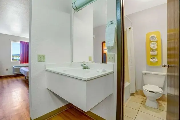 Standard Oda, 1 En Büyük (King) Boy Yatak, Sigara İçilmez