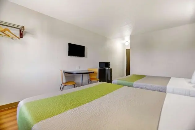 Standard Oda, 2 Çift Kişilik Yatak, Sigara İçilmez, Buzdolabı ve Mikrodalga