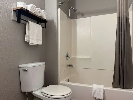 Standard Oda, 2 Çift Kişilik Yatak, Sigara İçilmez, Buzdolabı ve Mikrodalga