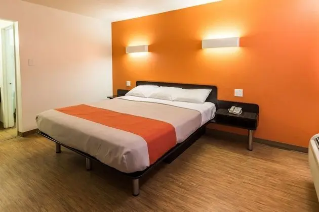 Standard Oda, 1 En Büyük (King) Boy Yatak, Engellilere Uygun, Sigara İçilmez