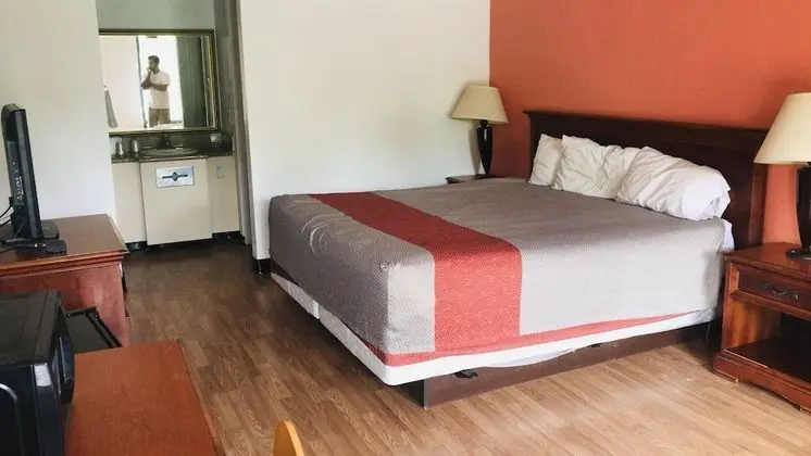 Oda, 1 En Büyük (King) Boy Yatak, Sigara İçilebilir