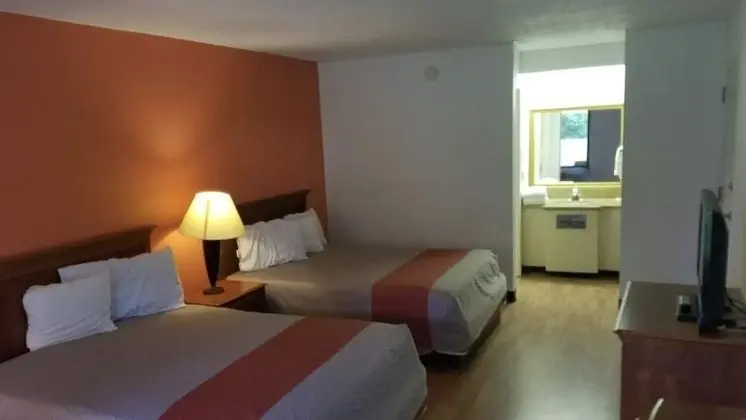 Standard Tek Büyük Yataklı Oda, Engellilere Uygun, Sigara İçilebilir (Mobility)