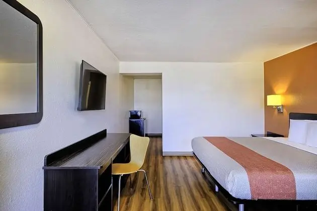 Standard Oda, 1 En Büyük (King) Boy Yatak, Sigara İçilmez