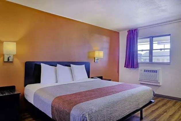 Standard Oda, 1 En Büyük (King) Boy Yatak, Sigara İçilmez