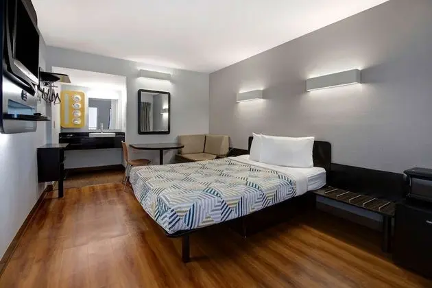 Standard Oda, 1 Büyük (Queen) Boy Yatak, Sigara İçilmez